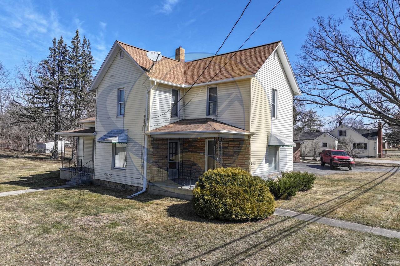 401 E Vienna St - Photo 3 of 21