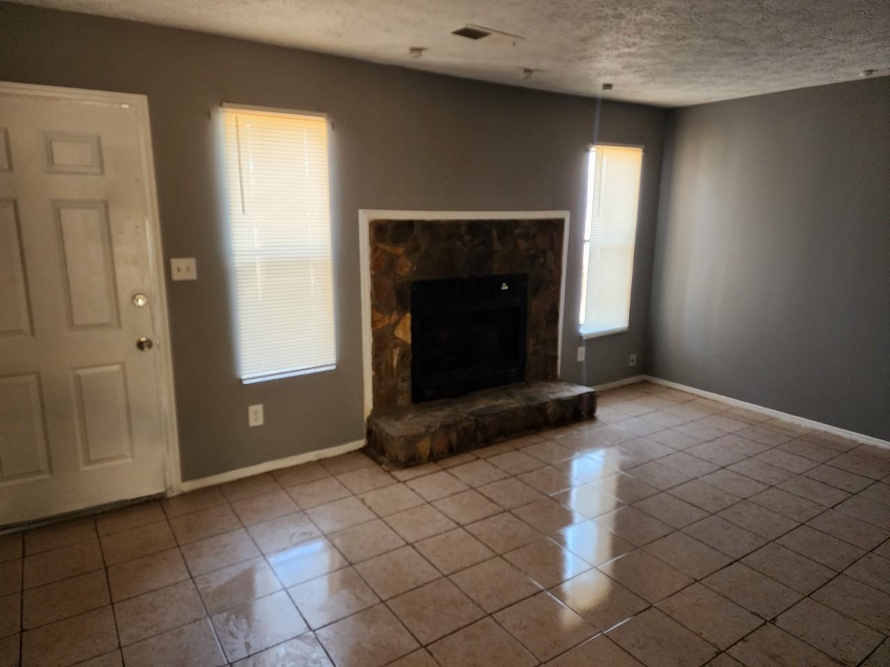 128 Cardinal Lane - Photo 2 of 16