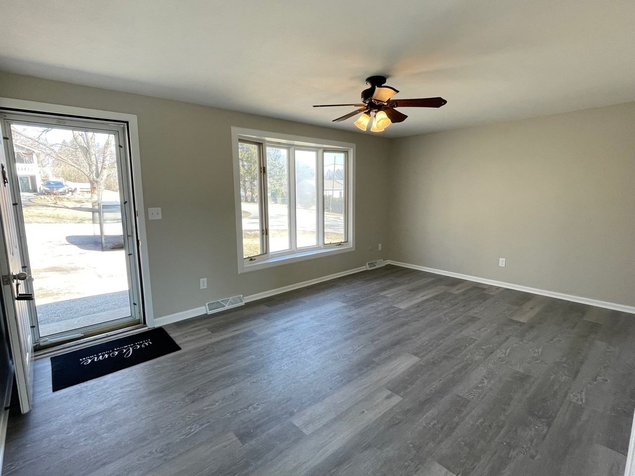 8505 Shady Ln - Photo 2 of 26