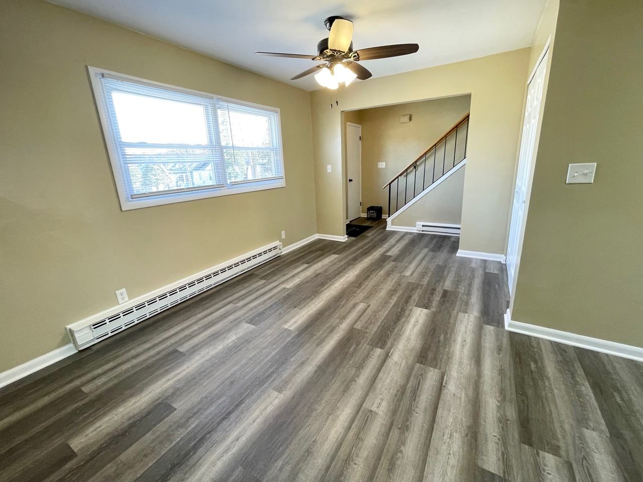 835 Washington St - Photo 2 of 20