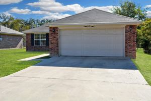 featured image of 28 Bluebonnet Dr