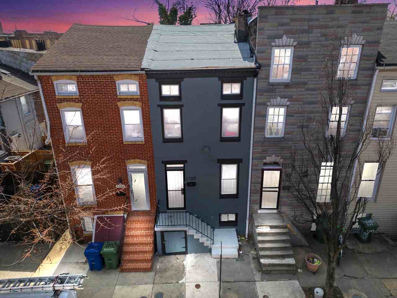 1105 W Lombard St - Photo 6 of 33