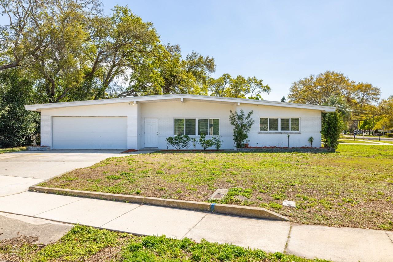 1205 Michigan Blvd - Photo 3 of 30
