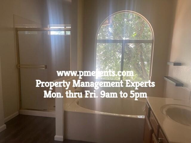 10219 River Oaks Dr - Photo 3 of 12