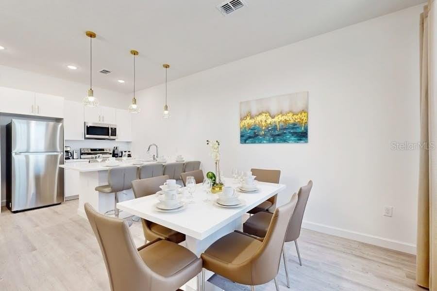 232 FAMAGUSTA DRIVE - Photo 4 of 25