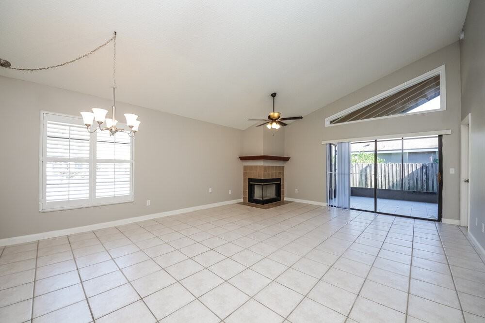 791 E Charing Cross Cir - Photo 2 of 14