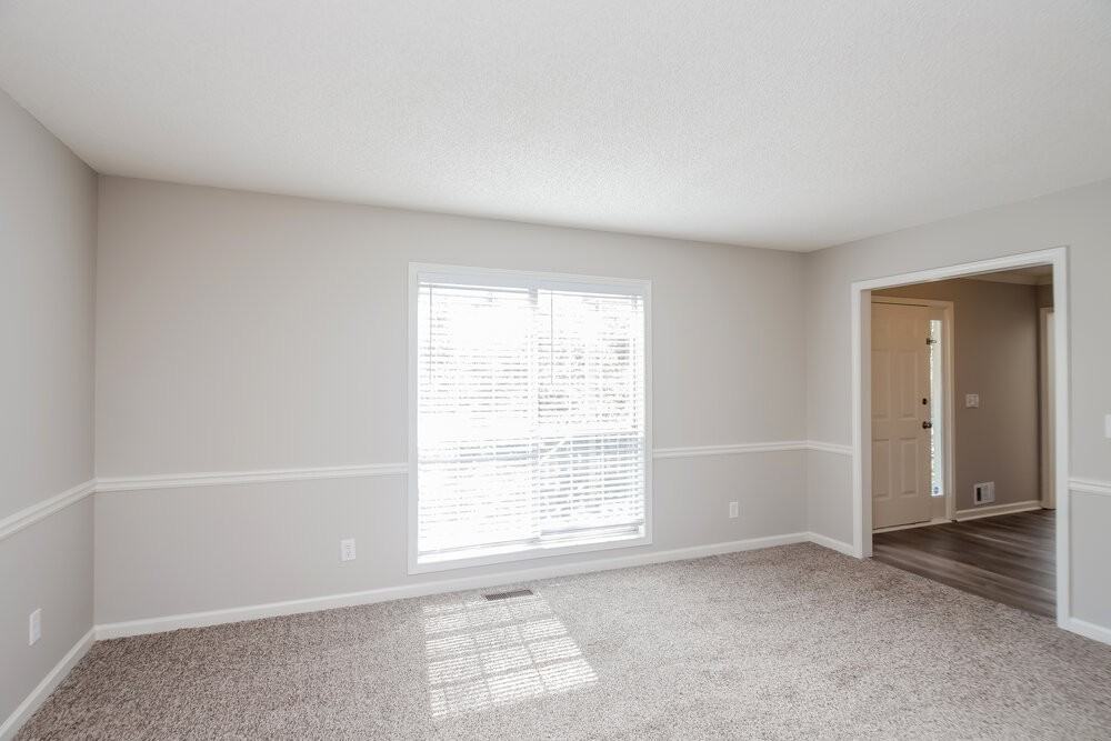 1929 Knipe Dr Sw - Photo 5 of 18