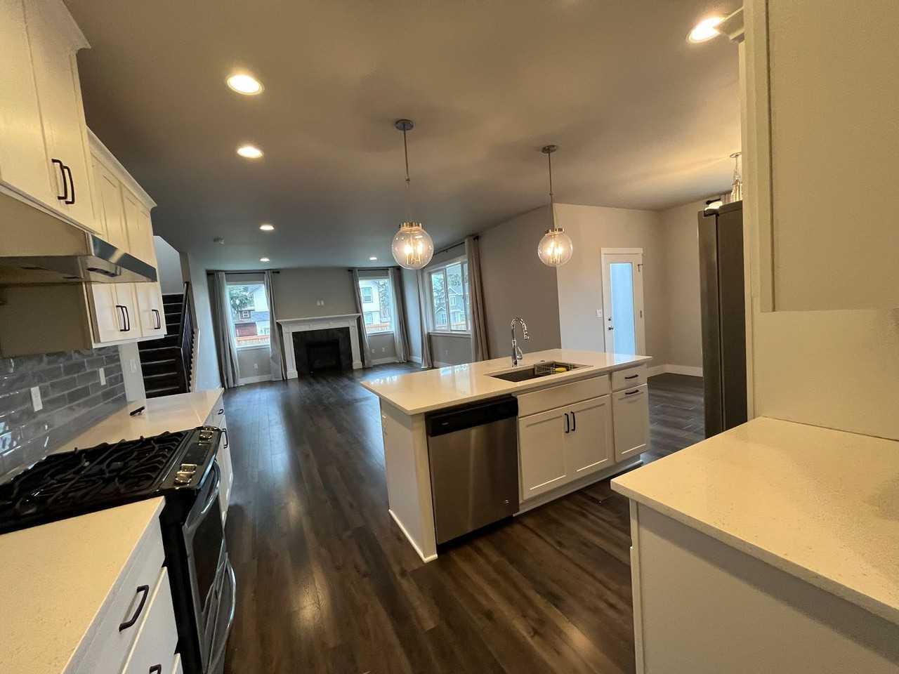 15675 Ne Clackamas Ct - Photo 6 of 34