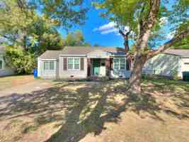 featured image of 103 E Haddock St