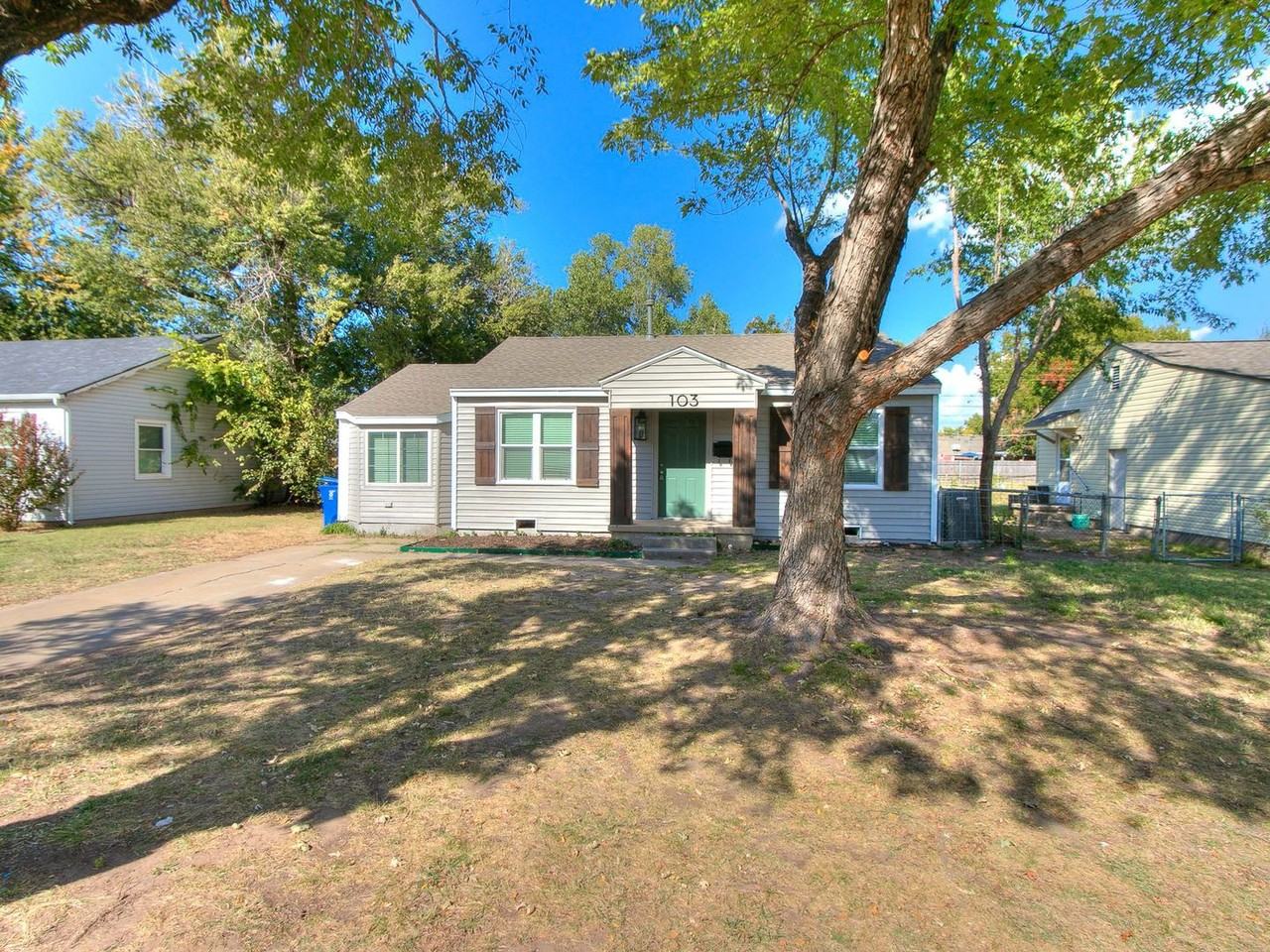 103 E Haddock St - Photo 2 of 33