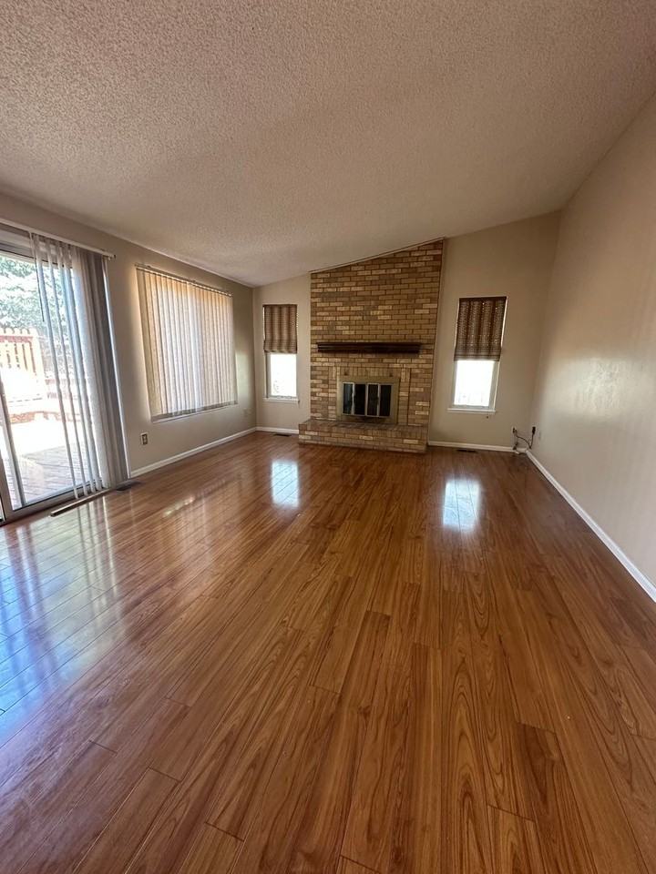 4156 S Argonne St - Photo 2 of 14