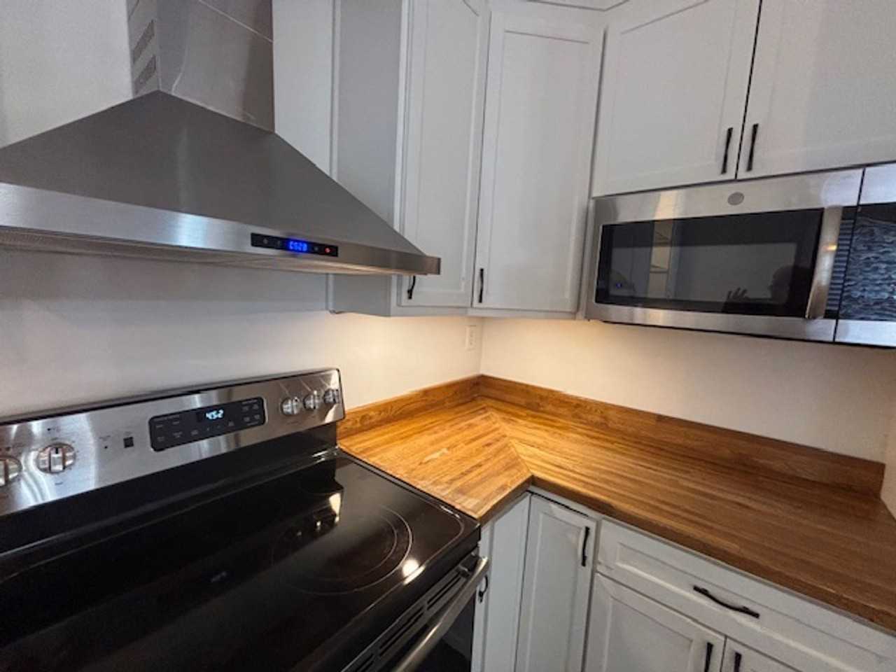 605 2nd Ave - Photo 5 of 30