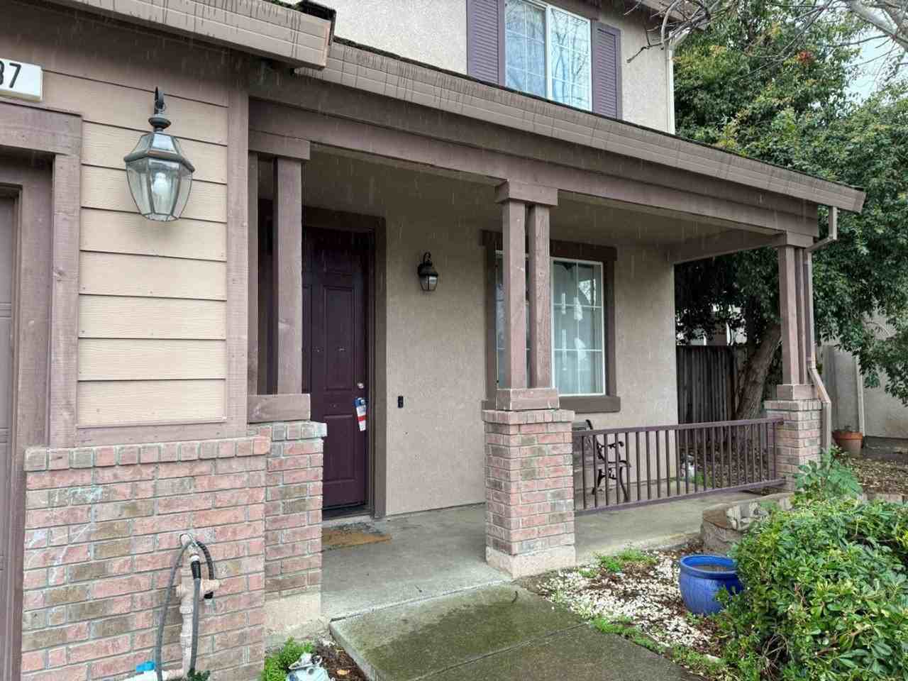 637 Winchester Ct - Photo 5 of 50