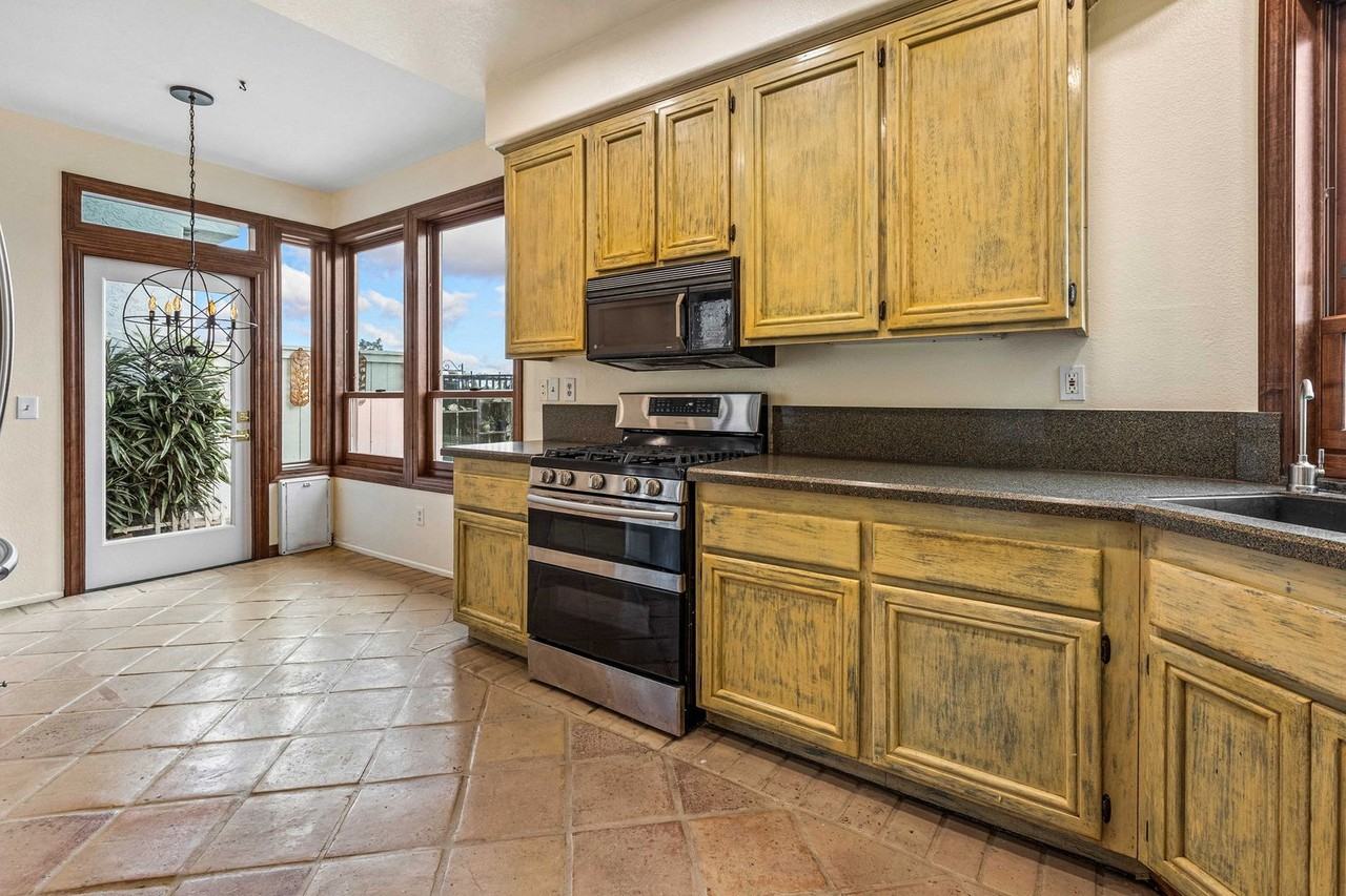 11216 Caminito Aclara - Photo 6 of 27