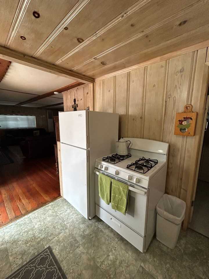 4023 Azure Ave - Photo 3 of 13