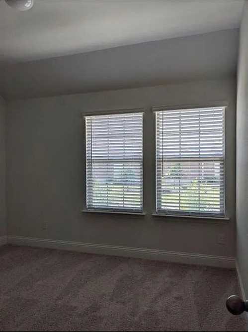 6808 Henry Dr - Photo 7 of 10