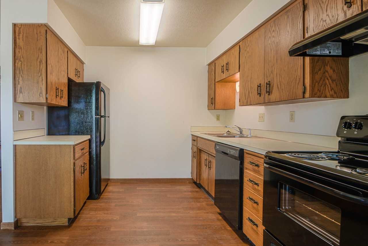 2801 6th Street SW - Photo 2 of 8