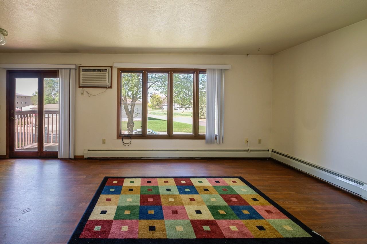 2801 6th Street SW - Photo 5 of 8