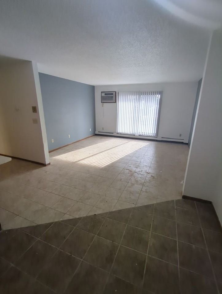 Regency East Apartments - Photo 2 of 18