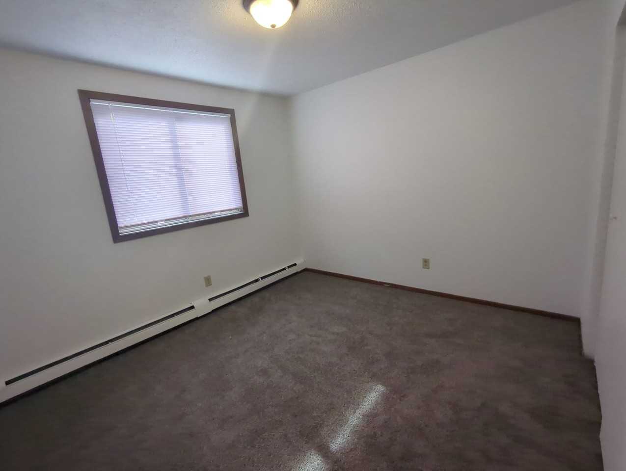 Regency East Apartments - Photo 4 of 18