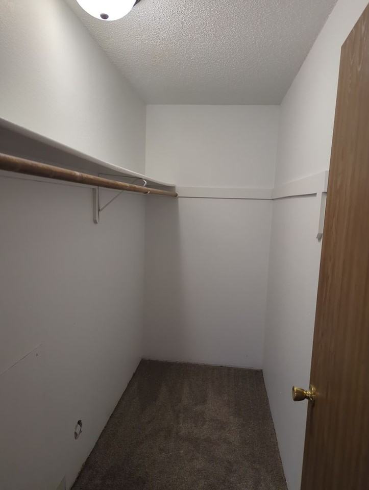 Regency East Apartments - Photo 6 of 18