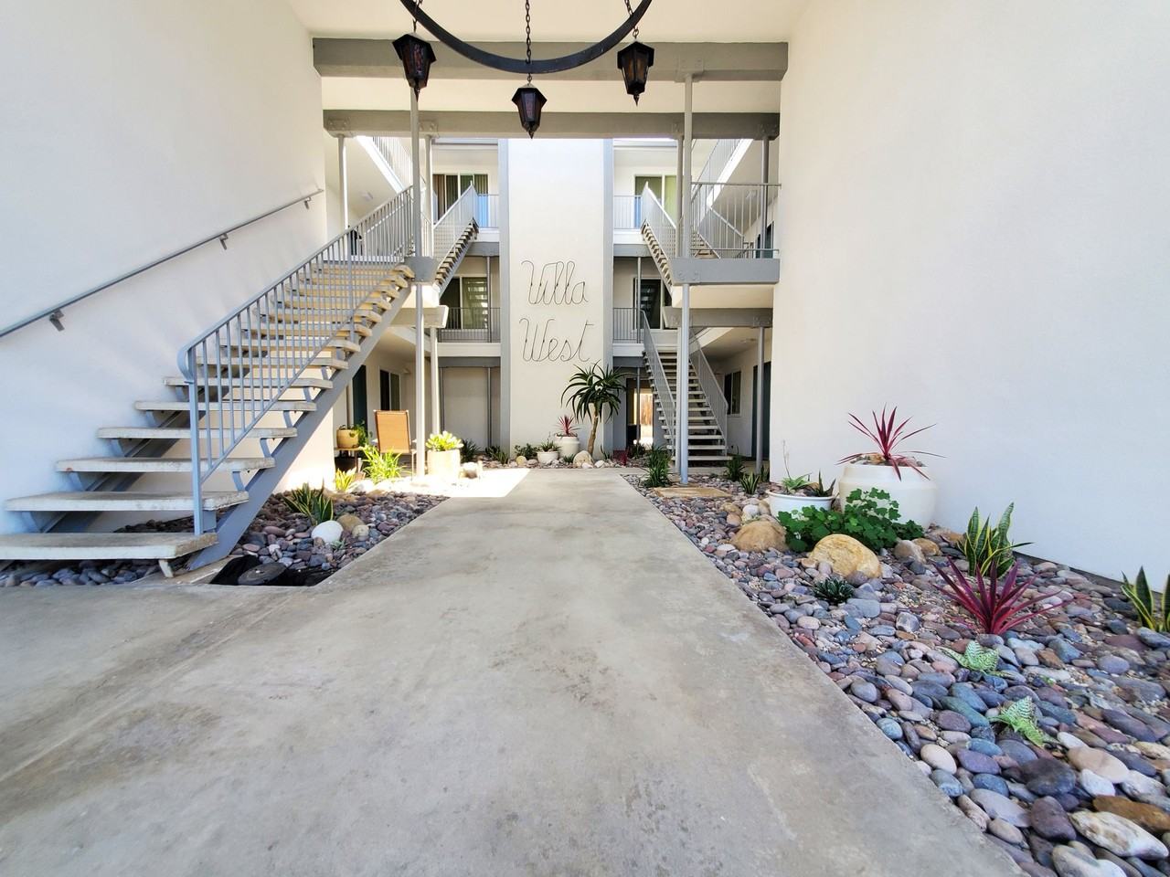 Villa West Apartments - Photo 3 of 3