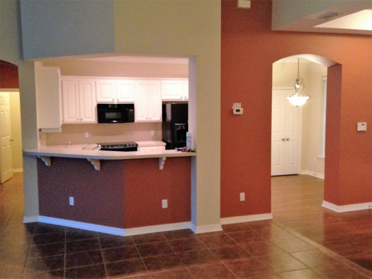 113 Baltic Dr - Photo 6 of 42