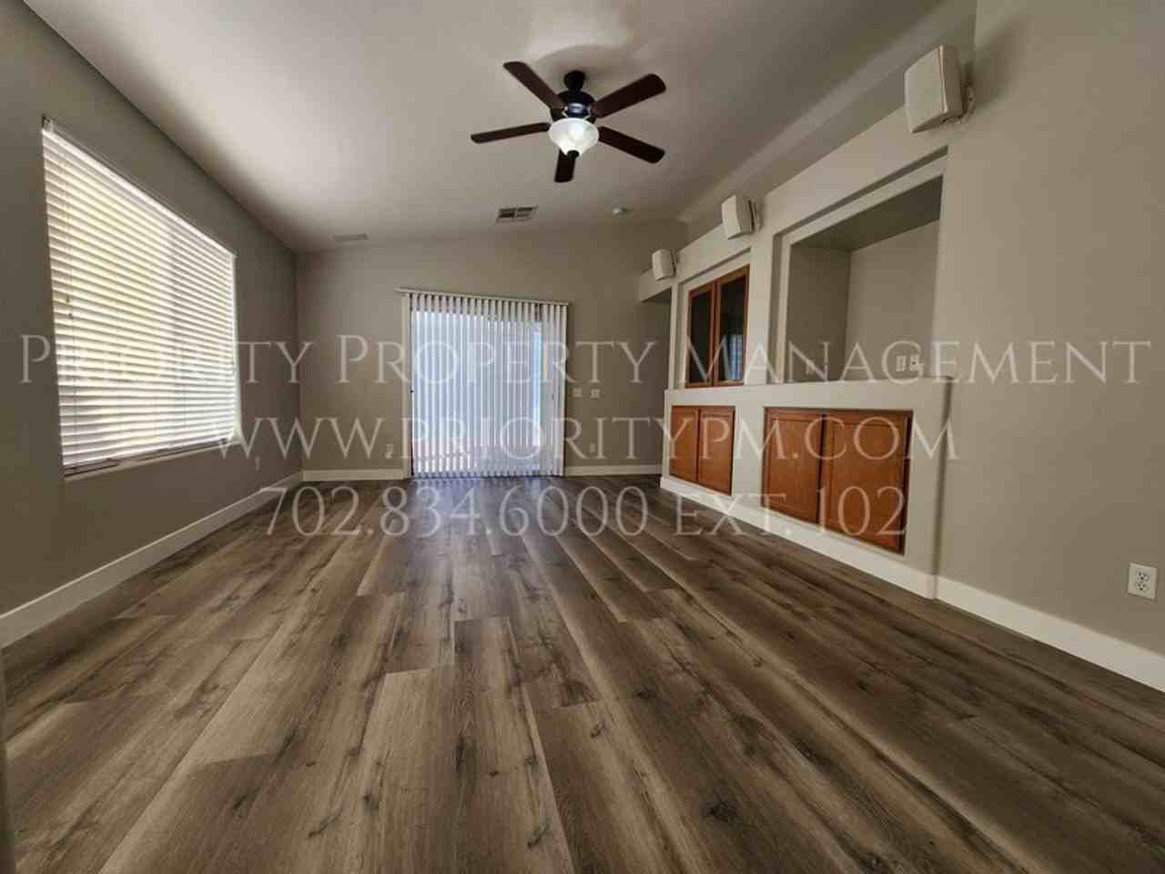 3405 Termination Ct - Photo 4 of 12