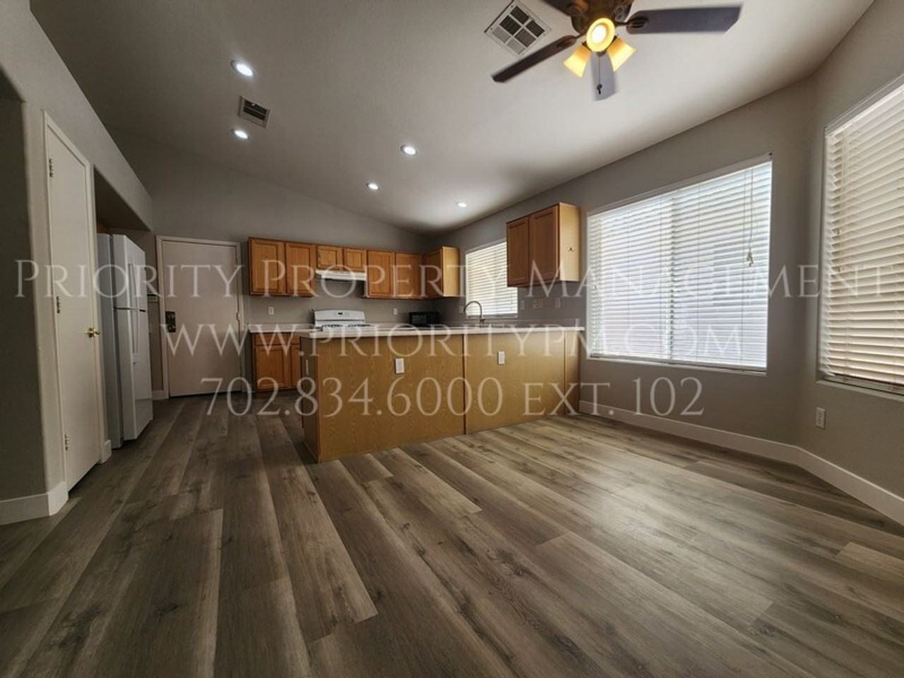 3405 Termination Ct - Photo 5 of 12