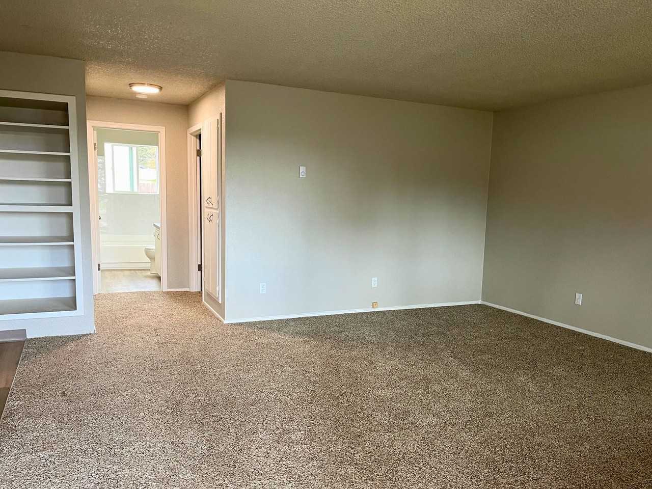 885 60th St - Photo 2 of 14