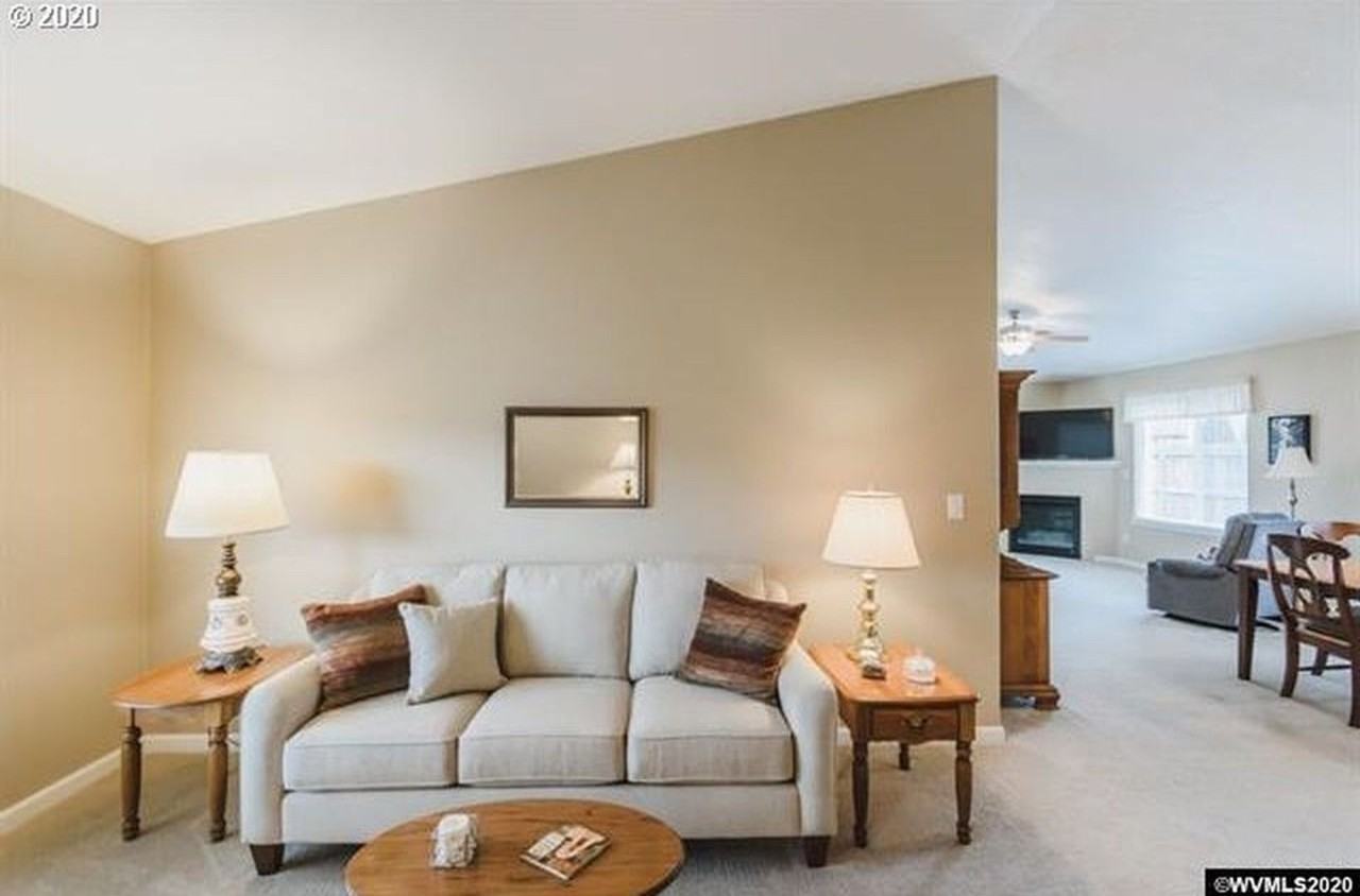 1096 Fuji Ln - Photo 7 of 21