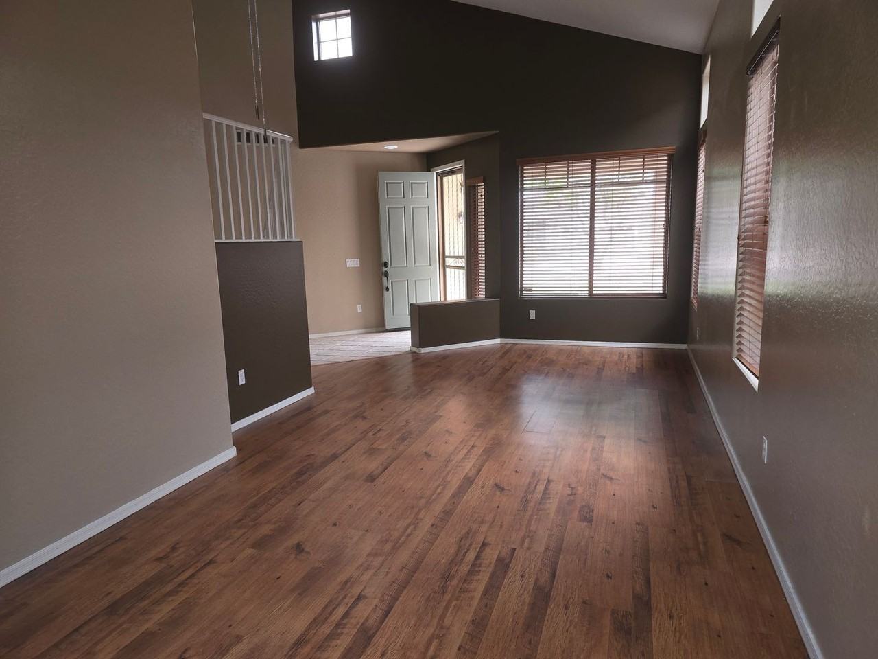 8238 W Melinda Ln - Photo 4 of 29