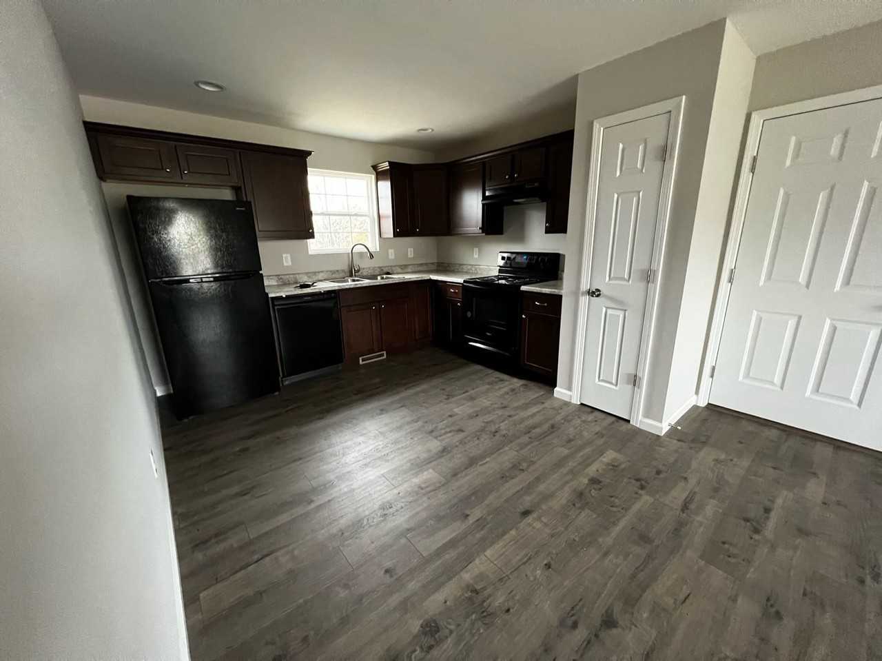 106 Springfield Heights Dr - Photo 4 of 15