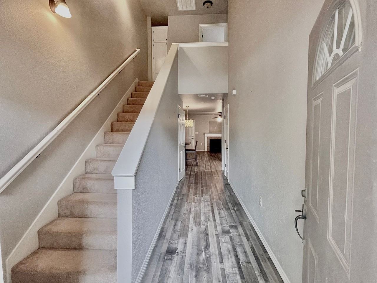 3457 W Chevaux Dr - Photo 2 of 23