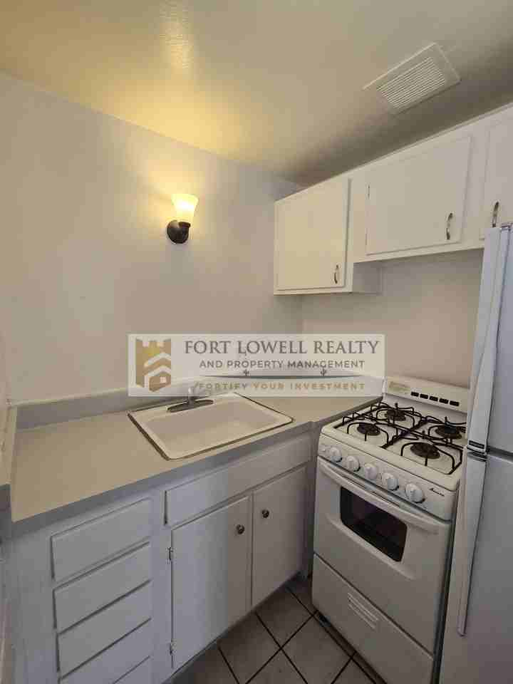 201-211 W Kelso St, Tucson, AZ 85705 - Photo 7 of 32