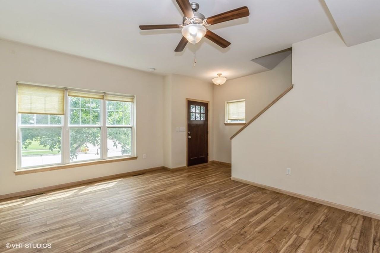 905 Scott Park Dr - Photo 3 of 17