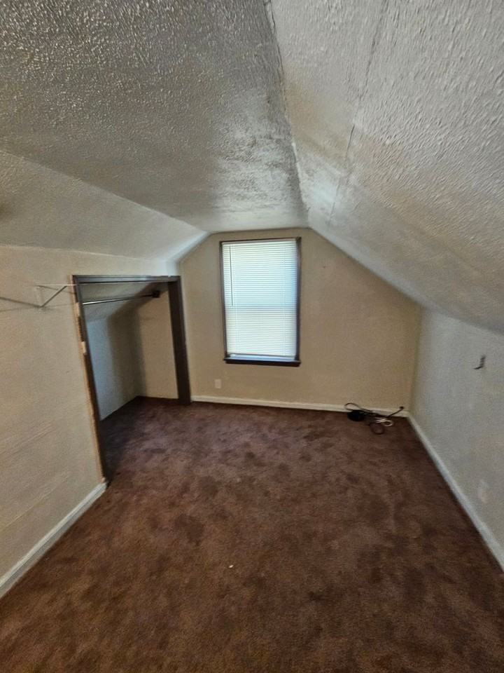 4239 Asbury Dr - Photo 2 of 29