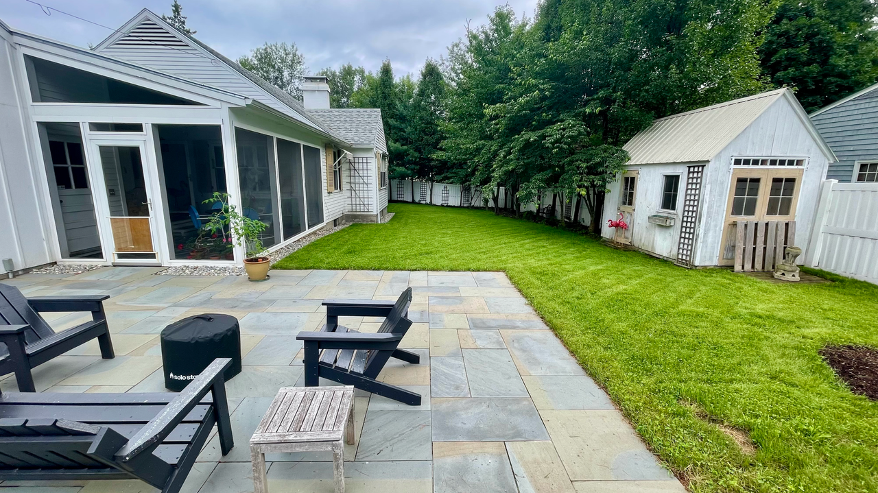 9 Green Dolphin Dr - Photo 2 of 25