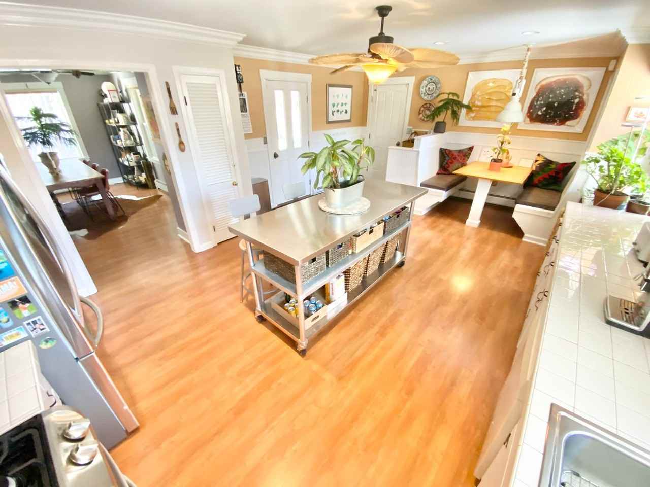 9 Green Dolphin Dr - Photo 7 of 25