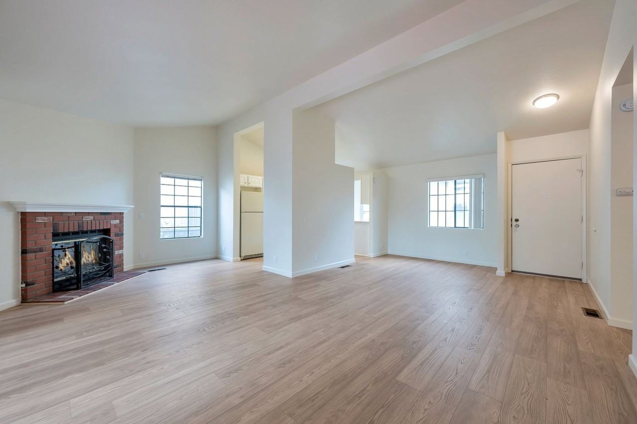 4463 Jasper Ln - Photo 4 of 20