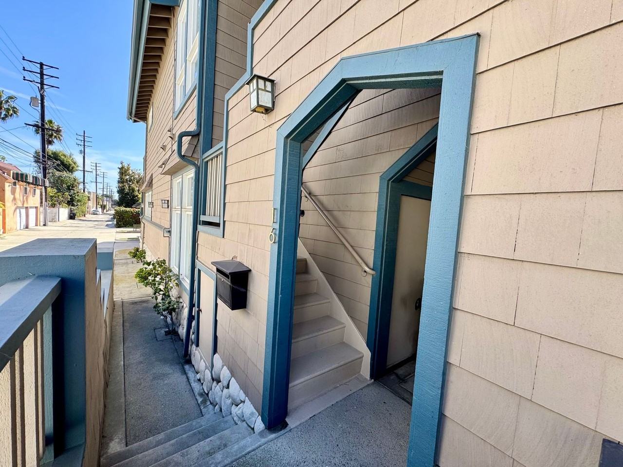 16 Coronado Ave - Photo 3 of 50