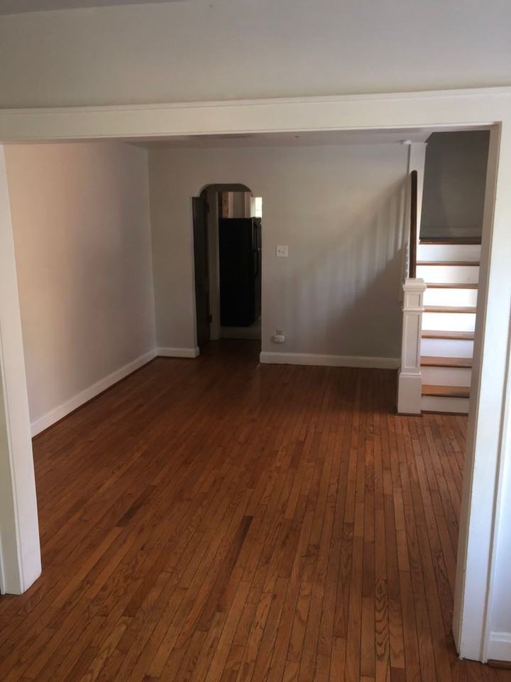 716 Sheridan Ave - Photo 3 of 11