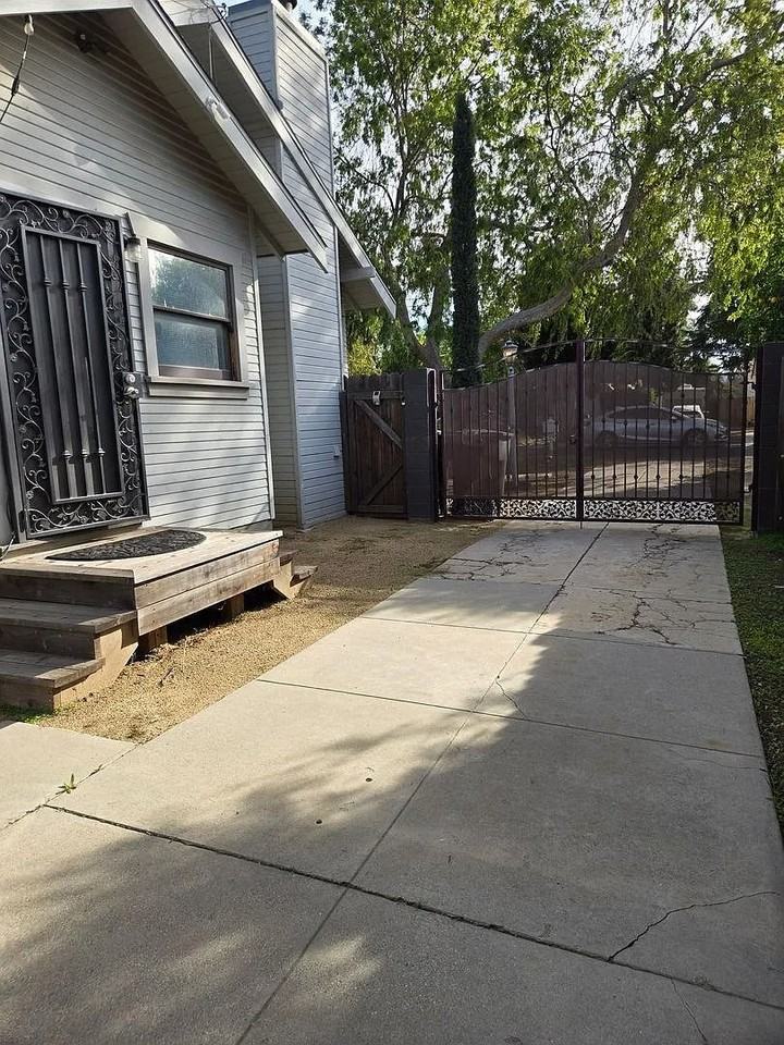 4833 Charlotte Way - Photo 2 of 25