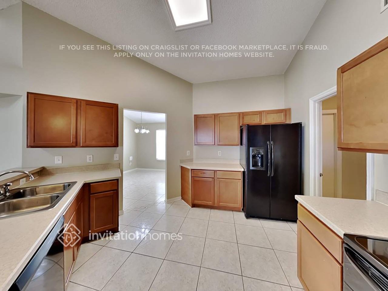 14411 Grassy Cove Cir - Photo 6 of 21