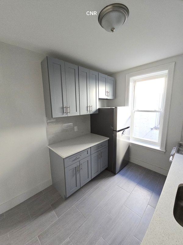 252 E 46th St ##2f - Photo 2 of 7