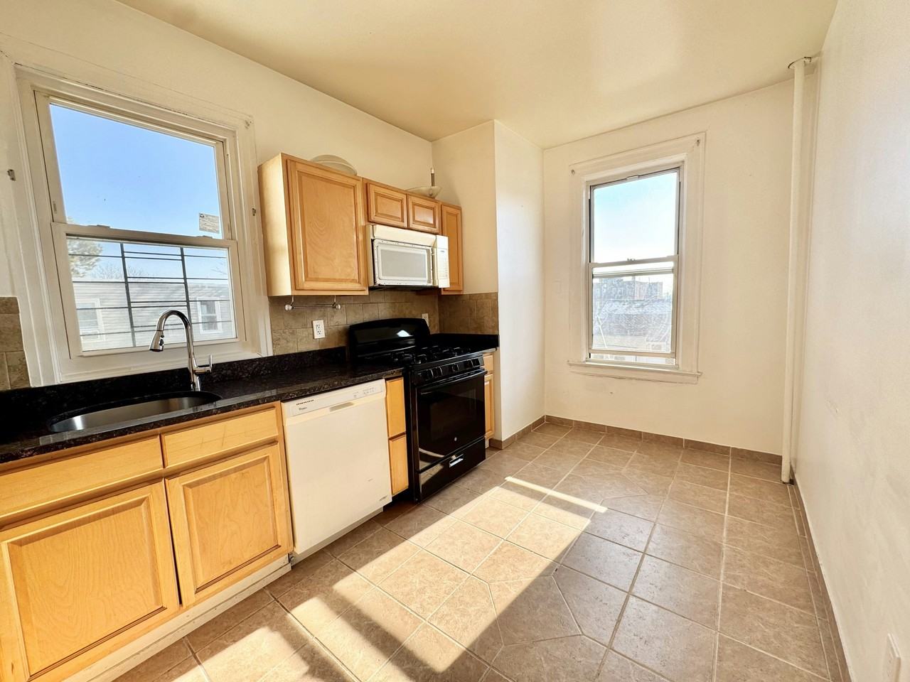 112 E 236th St #2 - Photo 3 of 10