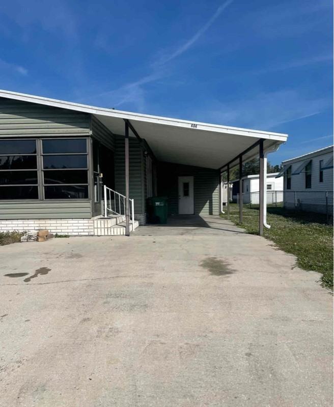 404 Avocado Dr - Photo 2 of 18