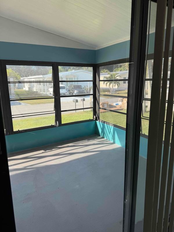 404 Avocado Dr - Photo 3 of 18