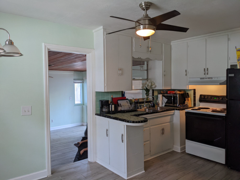 1029 27th St N - Photo 6 of 9