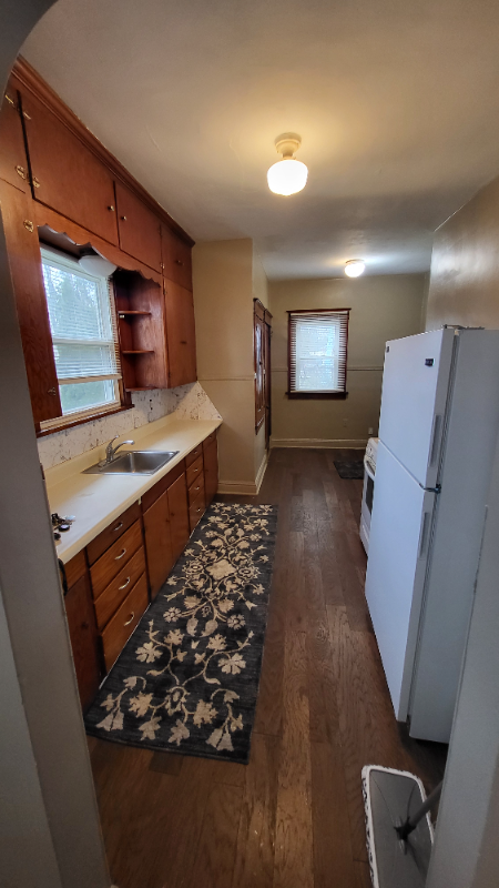 414 King St - Photo 2 of 11